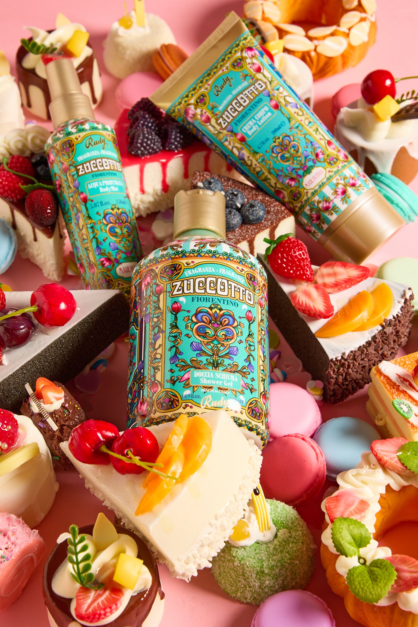 <b>Caja de Regalo con Agua Perfumada 150 mL + Crema Corporal Hidratante 200 mL</b></br>Edición Gourmand</br><i>Zuccotto</i>